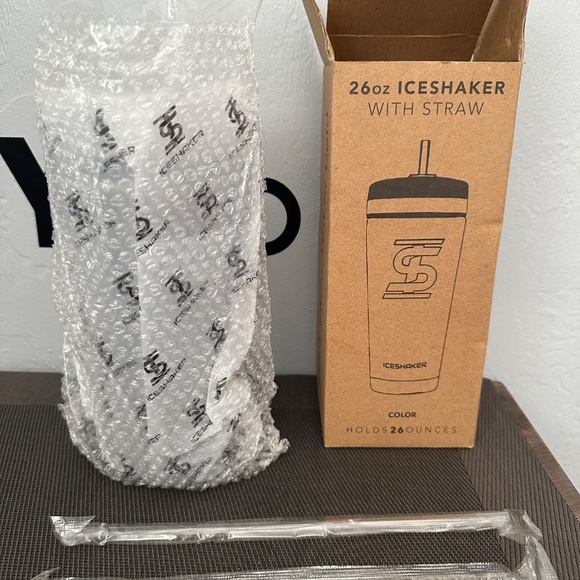 NWT Celsius 26oz Hot/Cold Tumbler - Picture 10 of 13